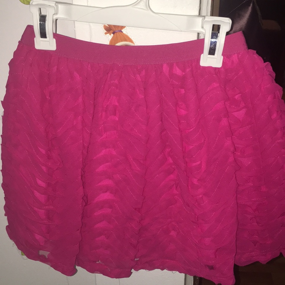 Girl’s ruffle skirt